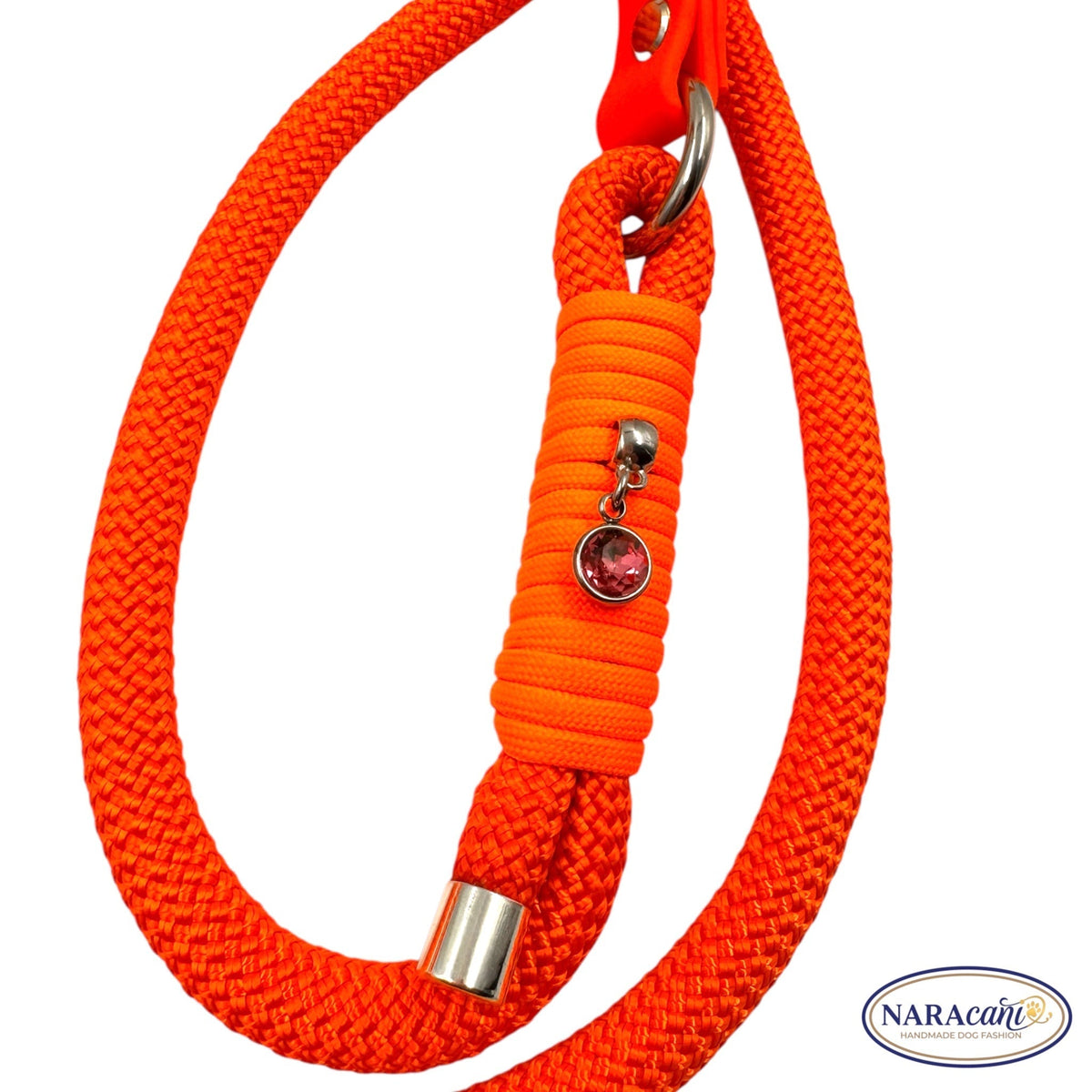 Karabiner am Ende der Biothane-Handschlaufenleine in Neonorange, Detailansicht