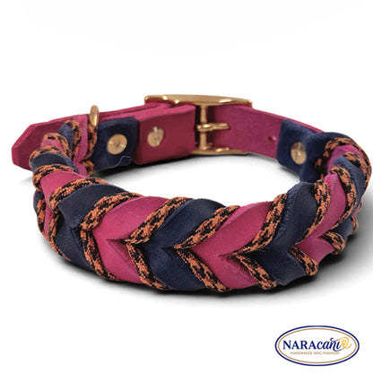 Hundehalsband Fettleder Pink-Marine mit Leopard-Paracord und Tuch, in voller Länge ausgelegt