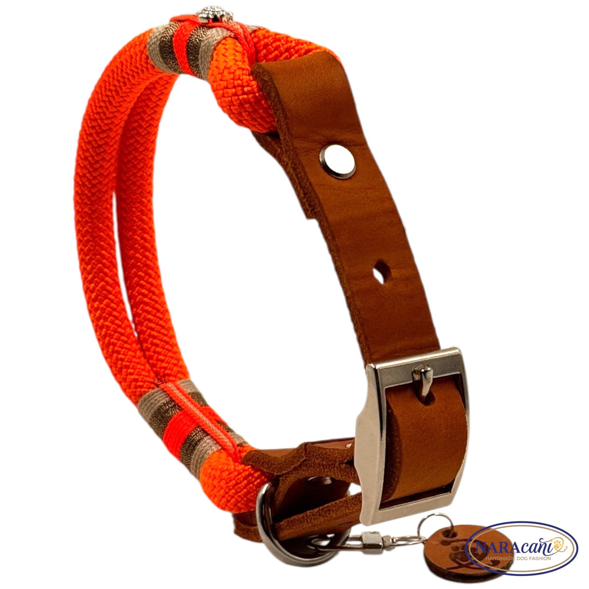 Hundehalsband aus neonorangem Paracord mit Cognac-Leder-Adapter, Gesamtansicht