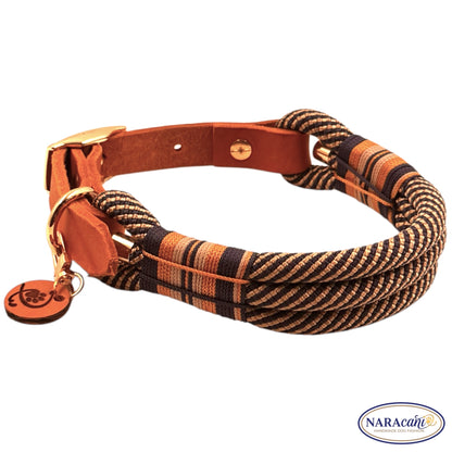 Dreifarbige Takelung am Paracord-Halsband Marine-Gold im Detail