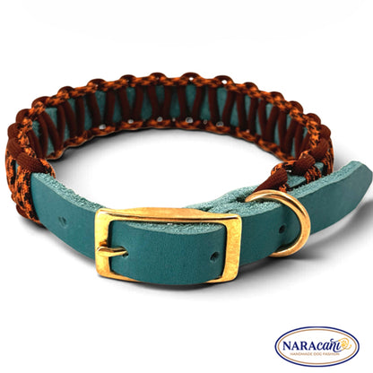 Hundehalsband Fettleder Türkis-Coffee mit Paracord-Cobraknoten, in voller Länge ausgelegt