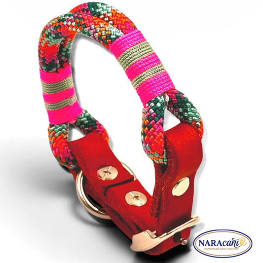 Hundehalsband aus buntem Bohemian-Paracord mit Cognac-Leder-Adapter, Gesamtansicht