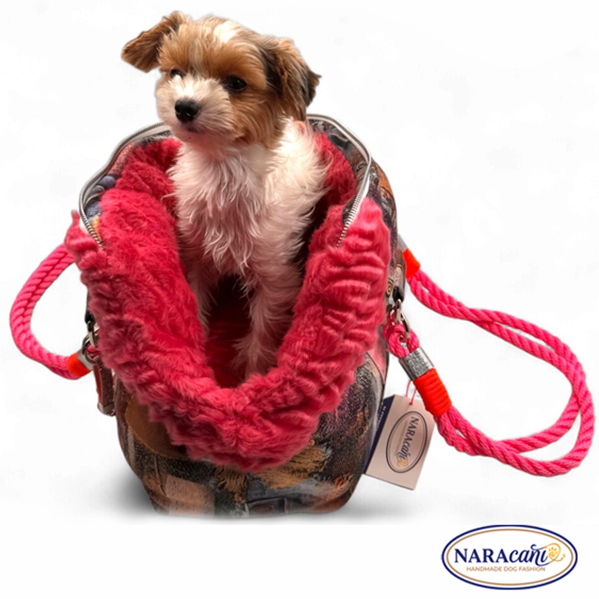 Hundetragetasche aus Jeans-Patchwork in Sand-Beige mit pinkem Kunstfell, Gesamtansicht