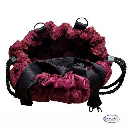 Hundetasche Rund Weinrot Schwarz „Nera" 🐾 Kordelzug-Verschluss & Crossbody-Gurt 🐾 Monochrome Optik Schwarz-Hardware 🐾 NARAcani Handmade