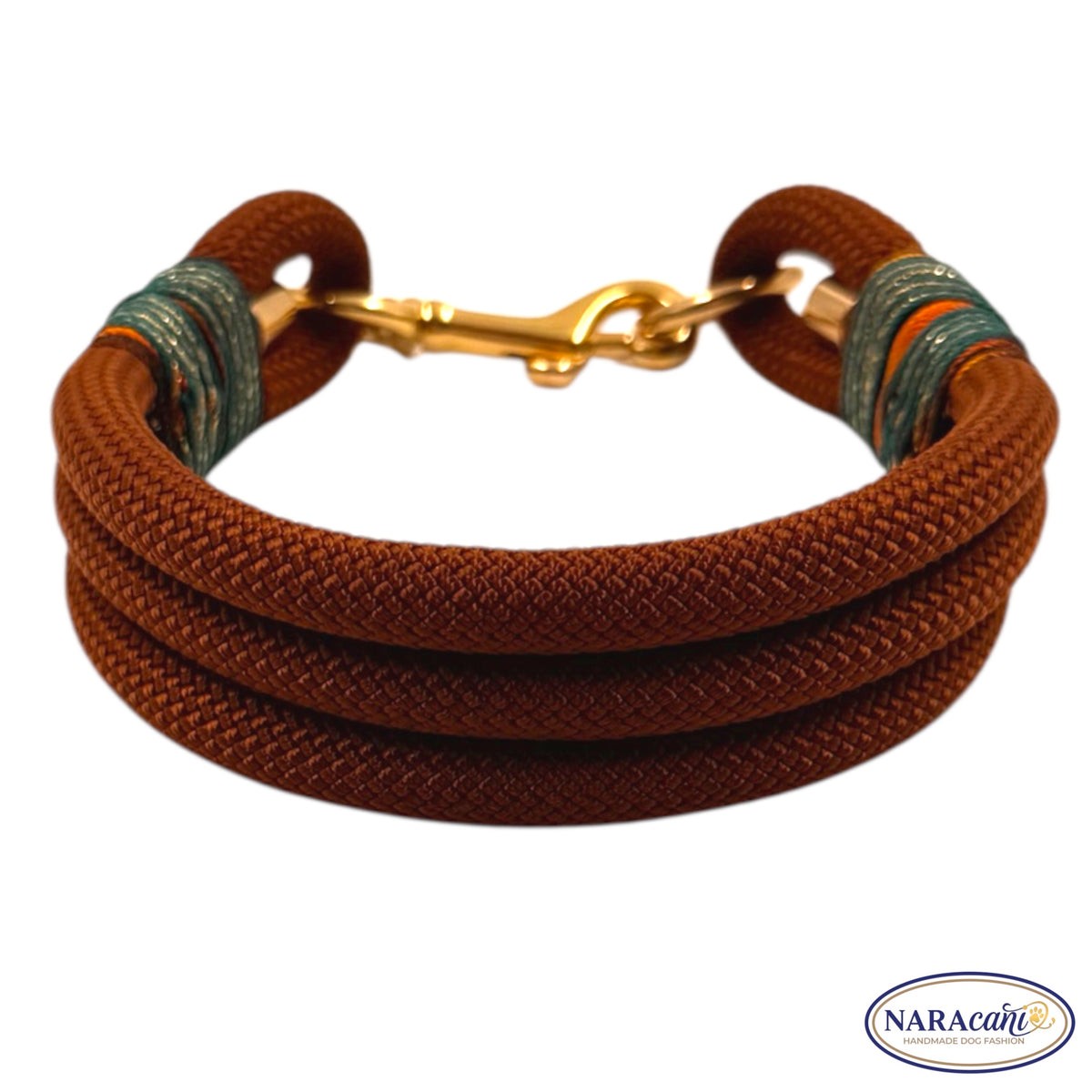 Goldener Karabinerverschluss am Schoko-Tau-Halsband von NARAcani