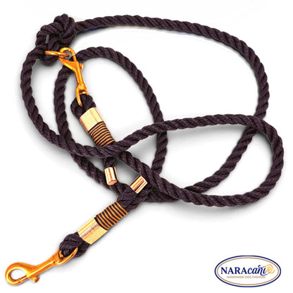 Multifunktionsleine aus Paracord in Marineblau mit goldfarbenen Karabinern